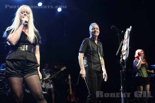 THE B-52'S - 2008-07-18 - PARIS - Le Bataclan - Frederick William Schneider III - Katherine Elizabeth Pierson - Cynthia Leigh Wilson